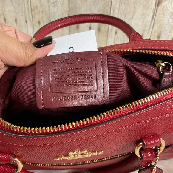 2 pcs COACH Red Rowan Satchel & Coach mini box cosmetic case - Picture 9 of 14